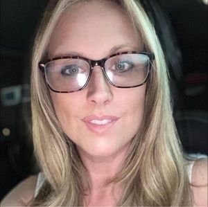 Meet your Posher, Melane